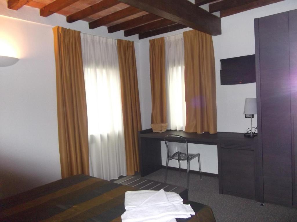 Locanda Sant'Ambrogio Rivalta  Zimmer foto